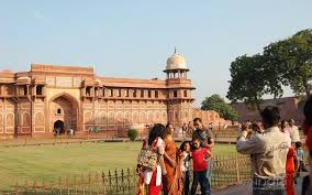 Delhi Indore Omkareshwar Maheshwar Mandu Ujjain Bhopal Sanchi Bhimbetka Bhojpur Pachmarhi Kanha Bandhavgarh Khajuraho Orchha Gwalior Agra10