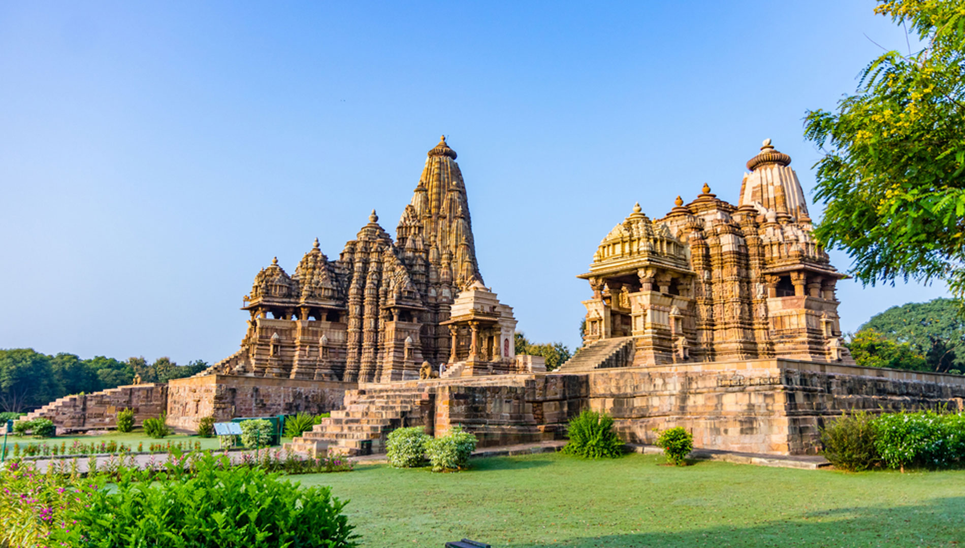 2 Night Bhopal 3 Night Pachmarhi 2 Night Kanha 1 Night Amarkantak 1 Night Jabalpur 1 Night Khajuraho8