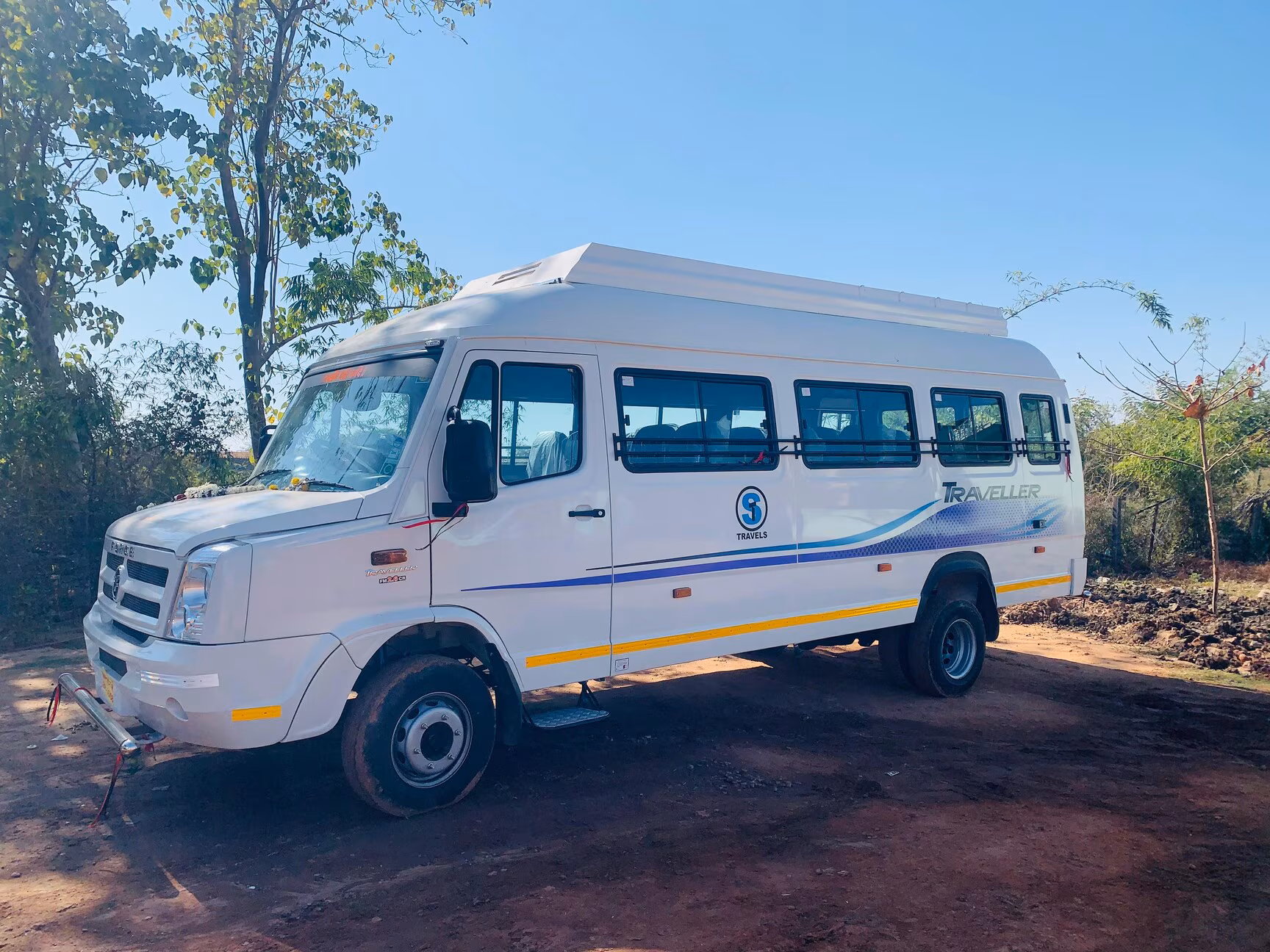 Best Taxi Services in Itarsi Best Cab Services near me Khan Travel Agency