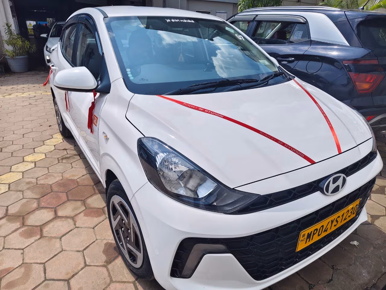 Best Taxi Services in Sonagiri Best Taxi for Local near me Khan Travel Agency