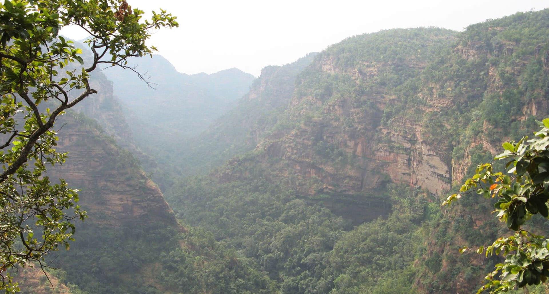 Pachmarhi Holiday Packages, Pachmarhi Tourism Khan Travel Agency