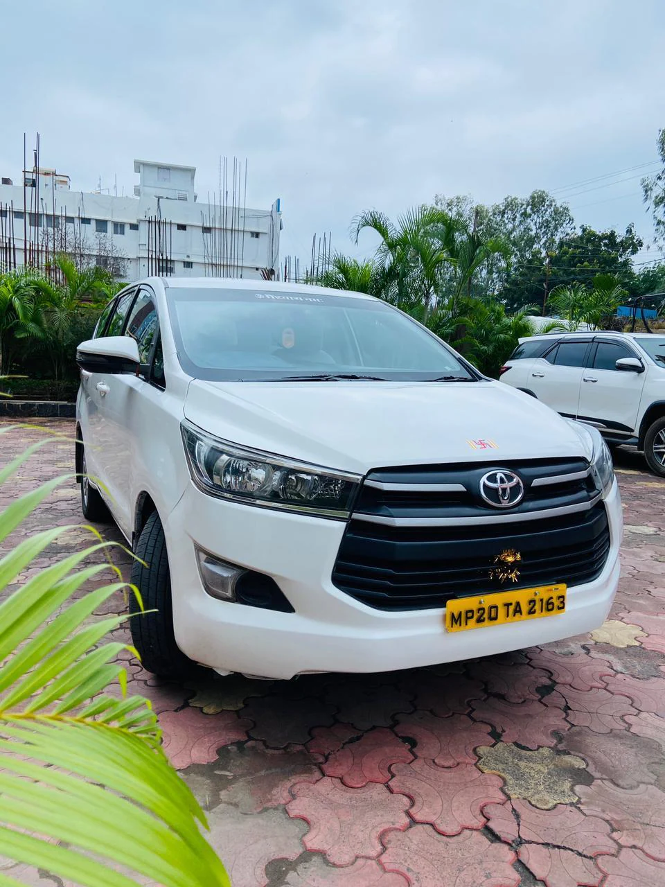 Taxi Services in Jabalpur Khan Travel Agency